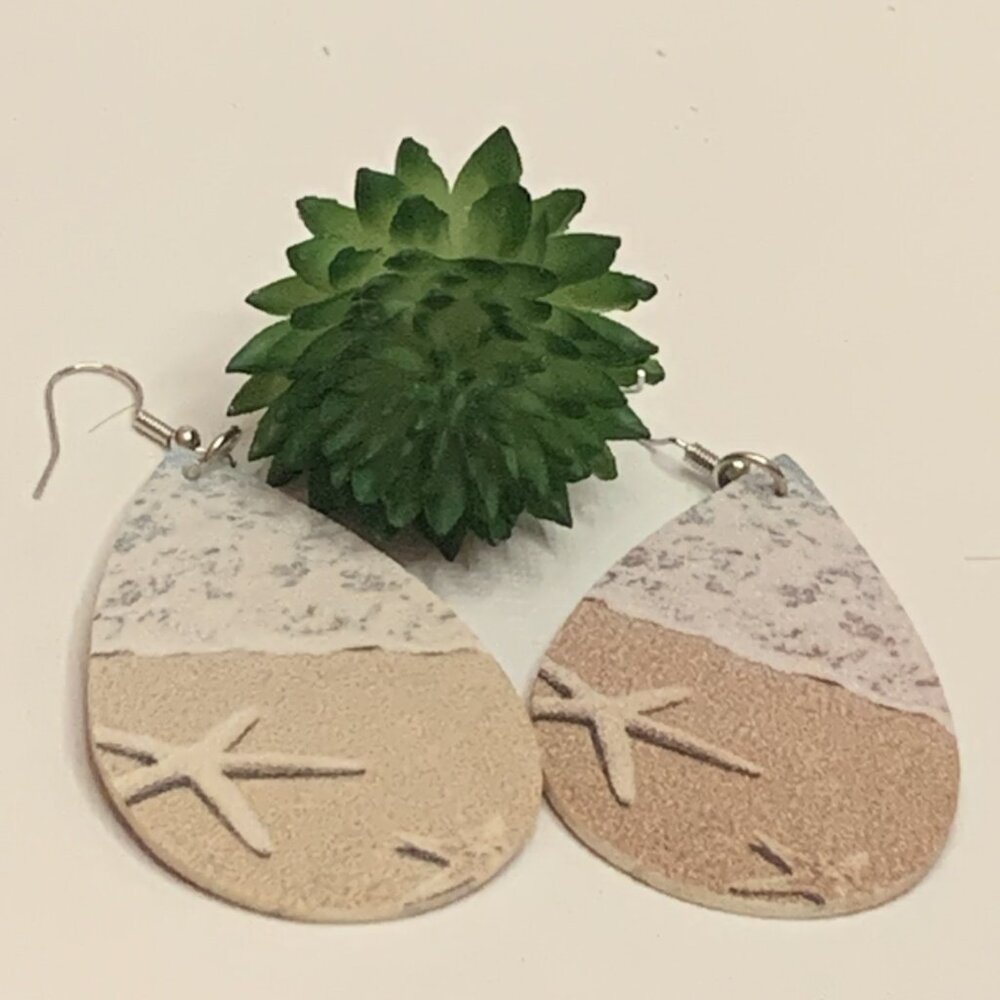 Beach Earring, Starfish Earring, Summer Earring, Vacation Earring, Ocean Earring